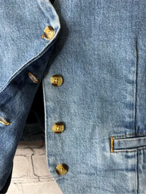 Good American Light Denim Vest with Gold-Tone Buttons size medium thumbnail 4