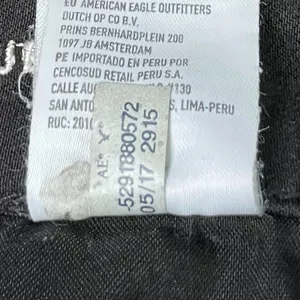 American Eagle Size 4 Black Stretch Distressed Denim Jeans Jegging Skinny Emo thumbnail 8