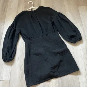 Zara Voluminous Cotton Gauze V Neck Puff Sleeve Mini Dress Black (Medium) party thumbnail 3