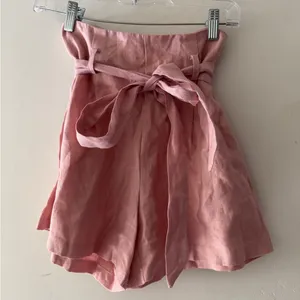 NEW!!‎ Etophe Studios Pink Tie Front Shorts thumbnail 1