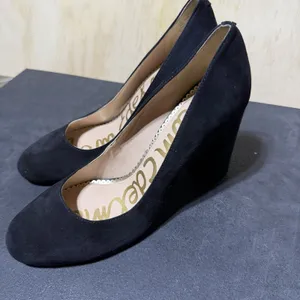 Sam Edelman Black Suede Block Heel Pumps Women's Size 8 Round Toe Dress Shoes thumbnail 2