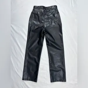 Abercrombie & Fitch Vegan Leather 90s Straight Pant Curve Love - Black - 24/00 thumbnail 8