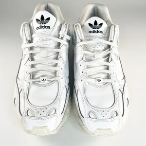 Adidas Originals Astir Casual Sneakers Tennis Shoes Triple White Women 9 thumbnail 3