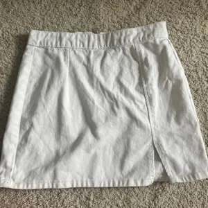 Mini Skirt thumbnail 1