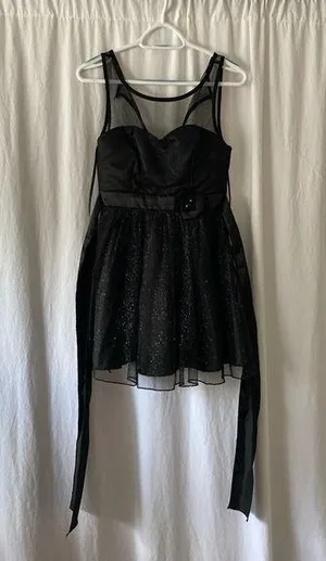 NWT - 3 - - formal /homecoming /Christmas / Wedding dress thumbnail 2