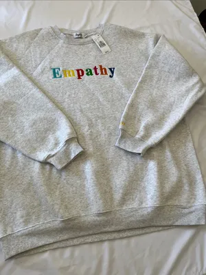 The Mayfair Group Light Gray Crewneck Sweatshirt - XXL thumbnail 5