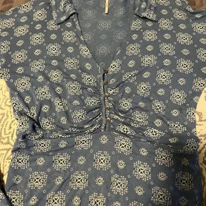 Free people Sydney print top thumbnail 3