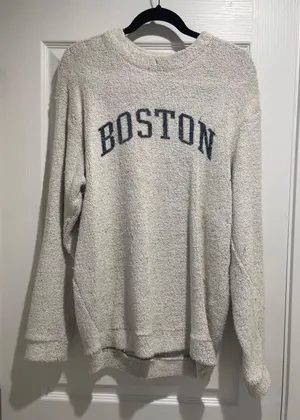 Boston sweatshirt Size M thumbnail 1