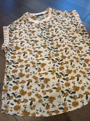 T Tahari Ruffle Floral Cap-Sleeve Top Size XS - C31-001 thumbnail 5