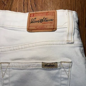 Levi Strauss Signature White Straight Leg Jeans Size 4 28x22 Denim y2k cotton thumbnail 6