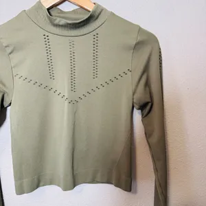 Old‎ Navy Go Dry Seamless Mock Neck Cropped Long Sleeve Athletic Top Women M thumbnail 6