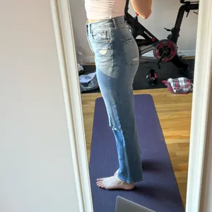 GAP 6 Tall/28 Jeans thumbnail 2