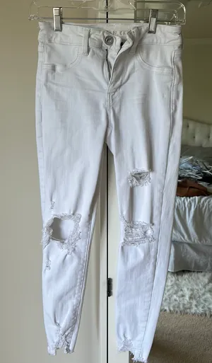 American Eagle White Jeans thumbnail 2
