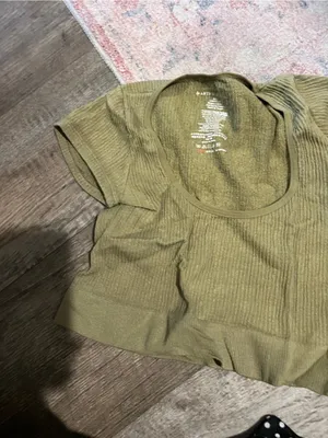 Anthropologie Olive Ribbed Scoop Neck Crop Top thumbnail 6