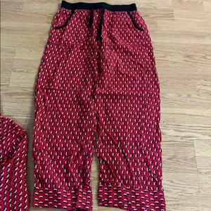 Victoria’s Secret Red penguin pajamas size small thumbnail 4