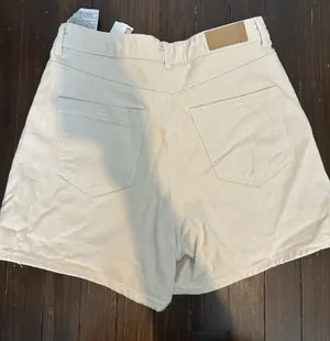 Cream Zara Jean shorts thumbnail 3