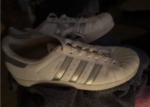 Adidas Tennis Shoes thumbnail 2