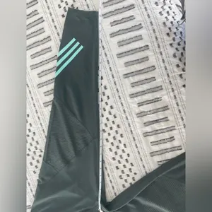 🛎️ Clearance Adidas Green Legings Medium thumbnail 7