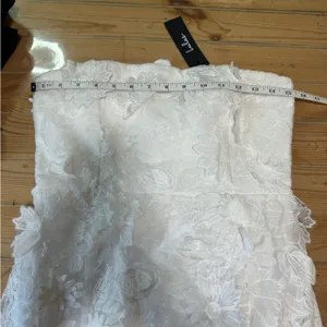 NWT Lulus Elevated Sensation White 3D Floral Embroidered Midi Dress thumbnail 4