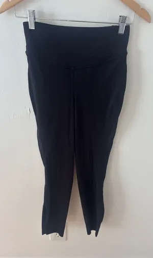 Lululemon Base Pace Leggings Size 6 W5DKHS 25 Inch Inseam thumbnail 1