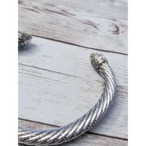 Vintage Bracelet / Bangle thumbnail 4