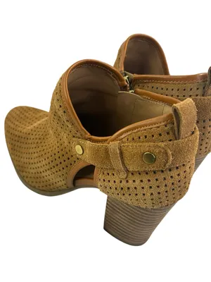 Franco Sarto L. Dakota Bootie Brown 7.5 Perforated Suede Ankle Boots heels thumbnail 5