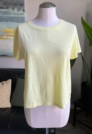 Universal Threads Yellow Baby tee thumbnail 1