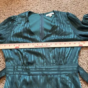 Allison + Kelly Emerald Green Faux Wrap Mini Dress Size‎ Medium thumbnail 7