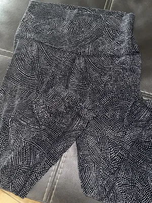 lululemon athletica Black and White Patterned Leggings thumbnail 4
