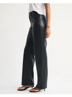 Abercrombie & Fitch Curve Love High Rise 90s Relaxed Vegan Leather Pants thumbnail 4