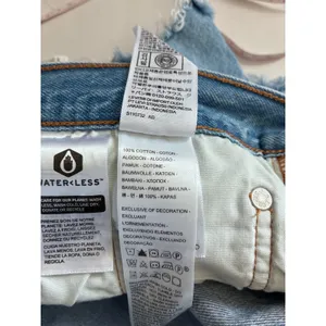 Levis 501 Original Cutoff Shorts W27 Medium Wash Distressed Denim thumbnail 7