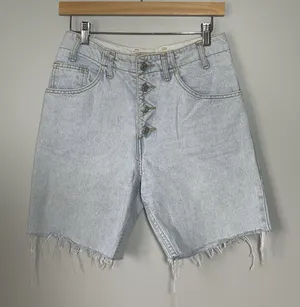 Guess Jeans Vintage Cutoff Denim Shorts USA Made Lightwash 100% Cotton Size 30 thumbnail 1