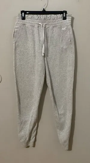 Hollister Grey Light Sweatpants thumbnail 1