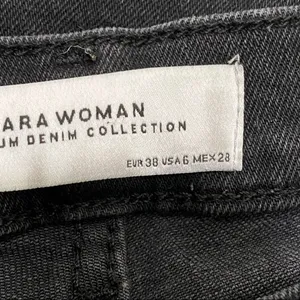 Woman Premium Denim Collection Black Raw Hem Straight Leg Cropped Jeans 6 thumbnail 7