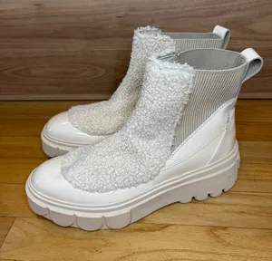 Sorel Caribou X Chelsea Boots in Beige - Size 10 thumbnail 1