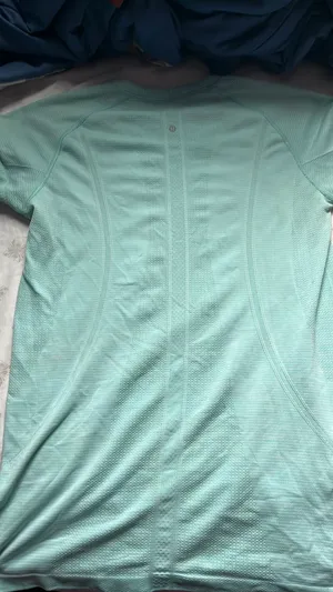Lululemon Swiftly Tech Short Sleeve thumbnail 2