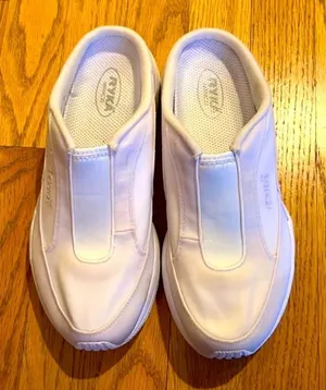 Ryka Ivory/Cream & White Round Toe SlipOn Comfort Walk Nitracel Mule Sneakers-7W thumbnail 1