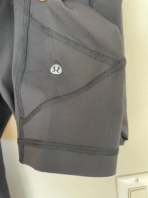 Lululemon Women Black Skinny Legging Athletic Activewear Very Good Condition 4 thumbnail 3