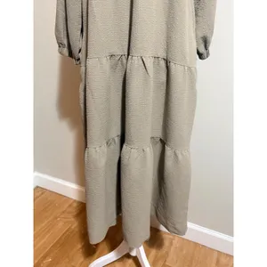 Grade & Gather Tiered Midi Dress Size‎ S Taupe Excellent Puff Sleeve thumbnail 7