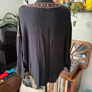 Idyllwind Fueled by Miranda Lambert Black Embroidered Dolman Sleeve Peasant Top thumbnail 6