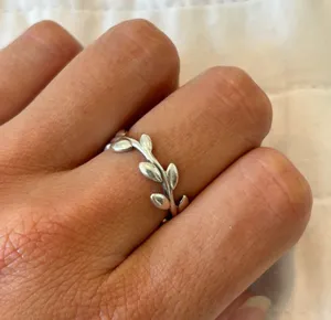 Tiffany Paloma Picasso Olive Leaf Ring thumbnail 3
