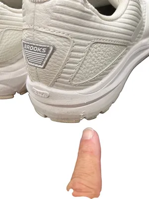 Brooks Addiction womens white leather casual walking sneakers sz 11B SKU 10-706 thumbnail 14