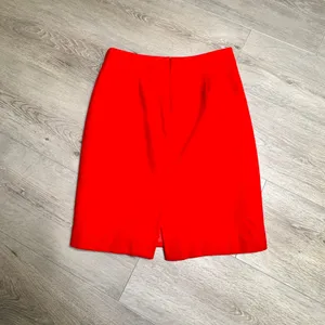 J. Crew The Pencil Skirt Red Wool Blend Size 2‎ Back Zip Slit Work Career thumbnail 2