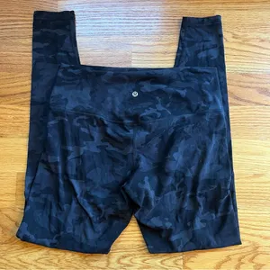 Lululemon Align Pant in dark gray camo print size 14 tall thumbnail 4