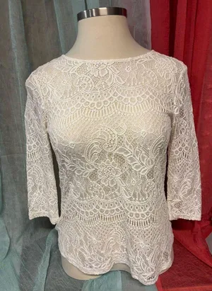 Maurice’s Elegant White Lace Top thumbnail 1