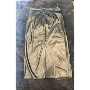 Commense Faux Leather Wrap Midi Skirt Black High Waist Front Slit NWT Size Large thumbnail 2