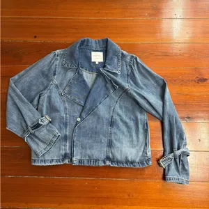 Habitual Wide Draped Lapel Denim Jacket Buckle Cuffs Medium Wash Sz M 💛🍄 thumbnail 11