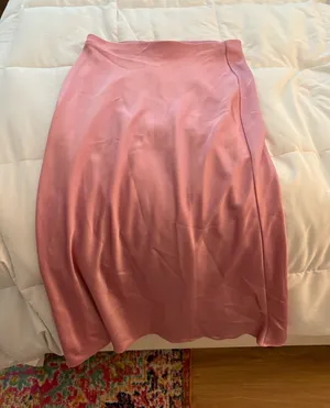 Zara pink skirt  thumbnail 1