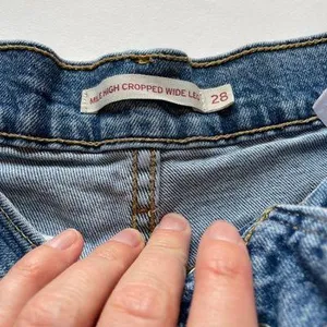 Levis Mile High Cropped Wide Leg Blue Button Fly Jeans Size 28 thumbnail 5