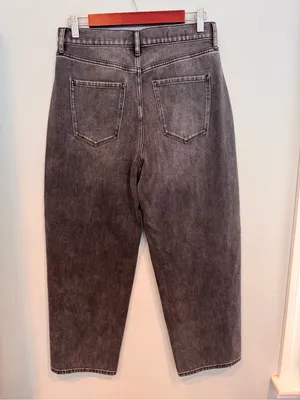 WHBM Extra High Rise Barrel Jeans Size 6 thumbnail 6